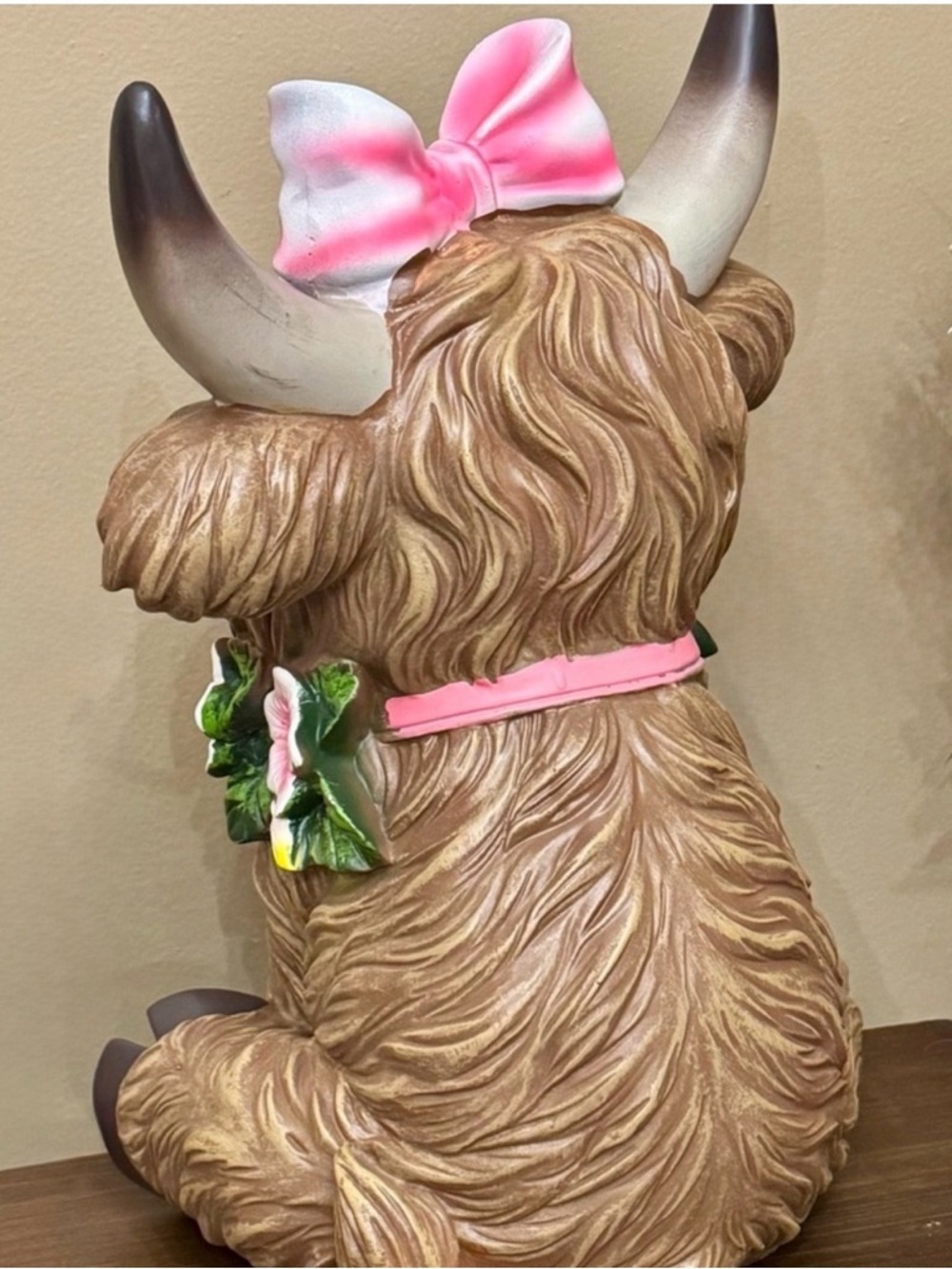 Adorable Brown Highland Cow Statue with Pink Bow and Floral Necklace - Picture 3 of 3